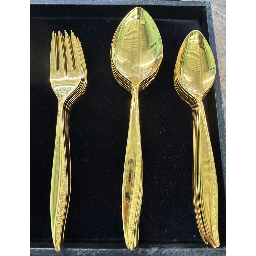 Textura Gold (Gold Electroplate) by Oneidacraft Deluxe - Picture 5 of 7